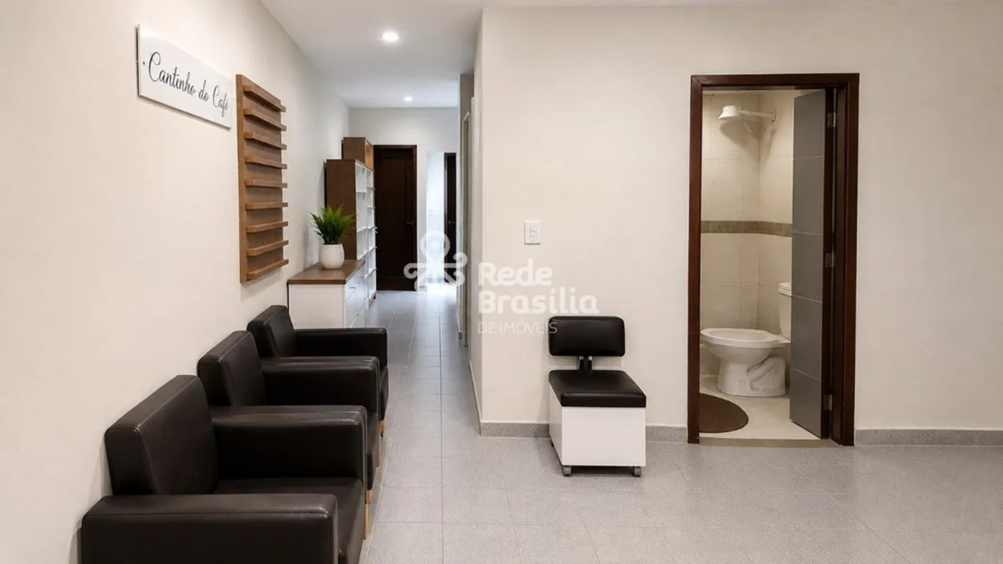 Quitinet com ótima localização, primeiro andar, separados em sala, cozinha, quar...