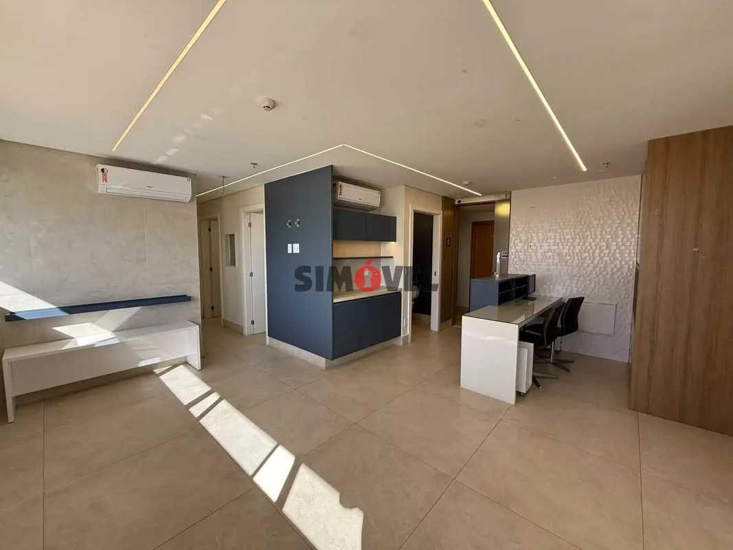 DF Plaza, 3 salas reformadas, fino acabamento, 1 vaga por sala - R$: 900.000 e F...