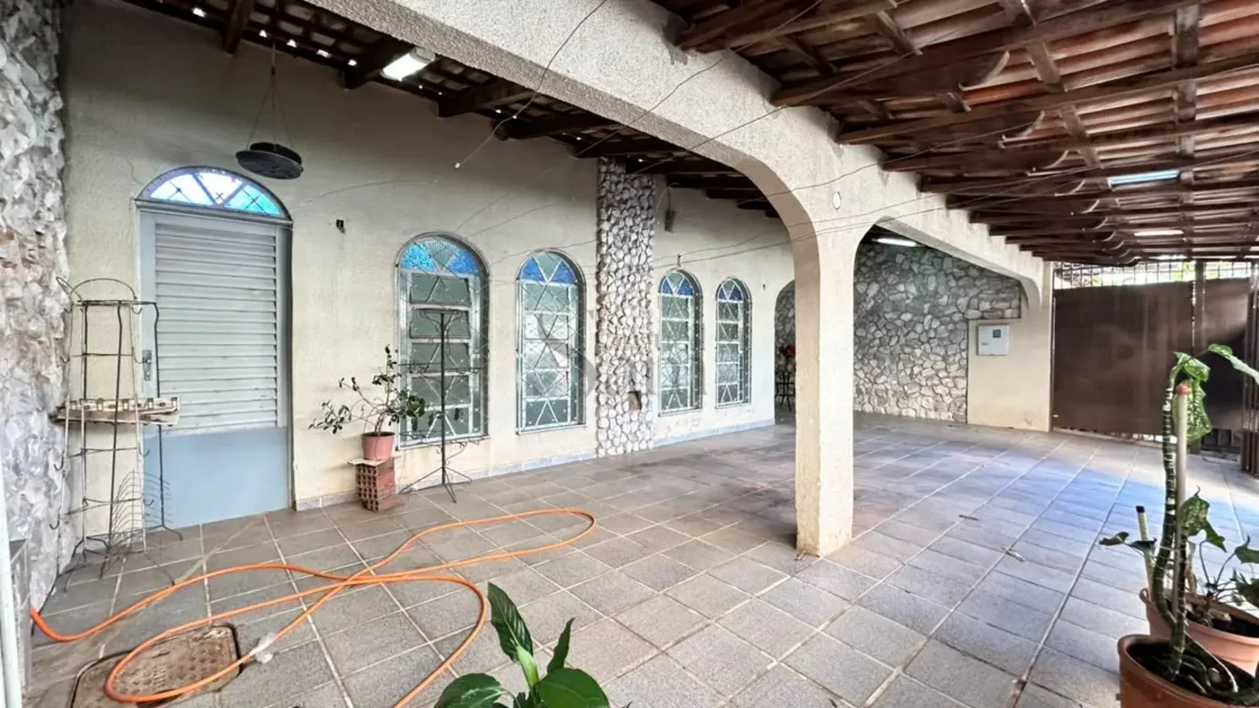 CASA TÉRREA À VENDA – QI 2 – GUARÁ ISAMUELL SAM IMÓVEISCorretor | Avaliação | In...