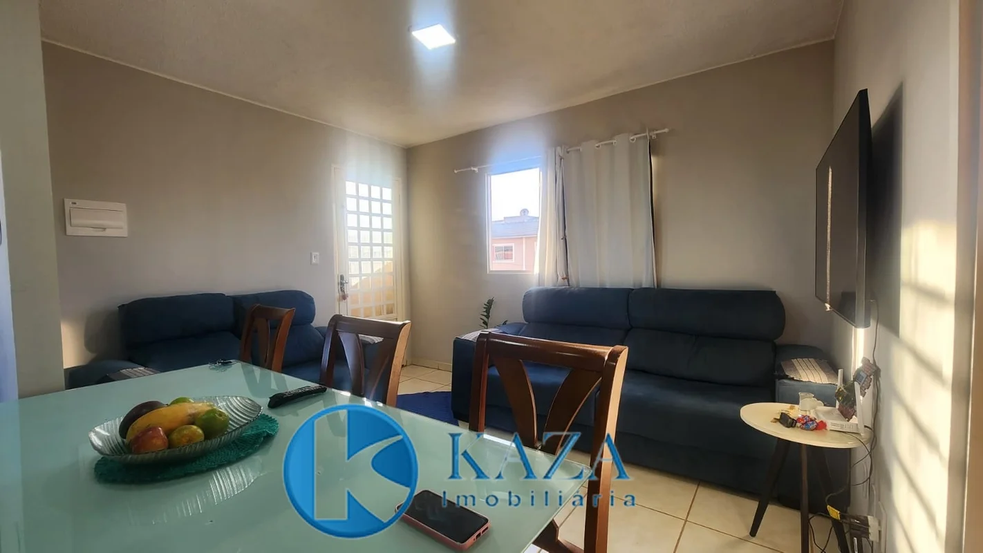 Ótimo apartamento, primeiro andar, de 02 quartos, bem iluminados e arejados, 01 ...
