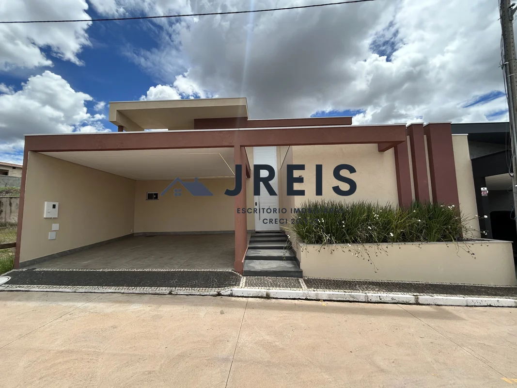 JREIS ESCRITÓRIO IMOBILIÁRIAValor: R$ 1.190.000,00Terreno: 220 m² totalmente con...