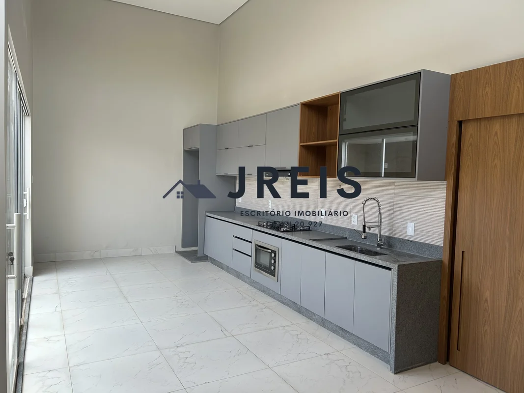JREIS ESCRITÓRIO IMOBILIÁRIAValor: R$ 1.190.000,00Terreno: 220 m² totalmente con...
