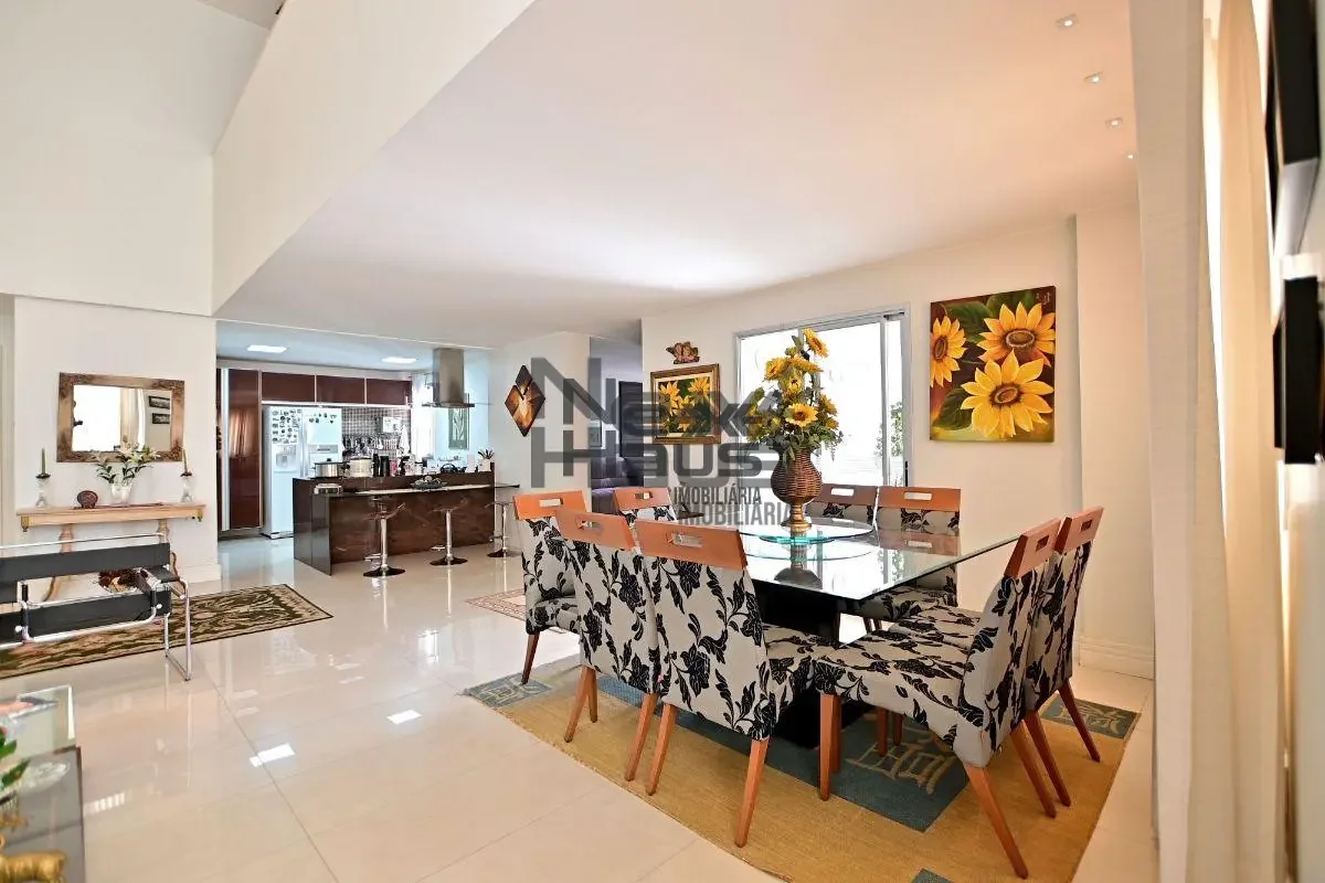 A NEX HAUS Imobiliária vende: Cobertura Duplex Alto Padrão Via Palácio do SolVis...