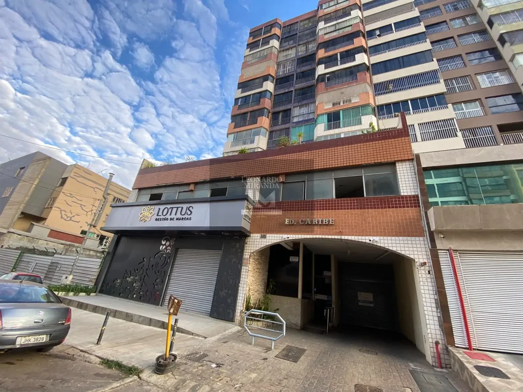 VENDE-SE APARTAMENTO – EDIFÍCIO CARIBE | CNB 08Excelente apartamento com 69 m², ...