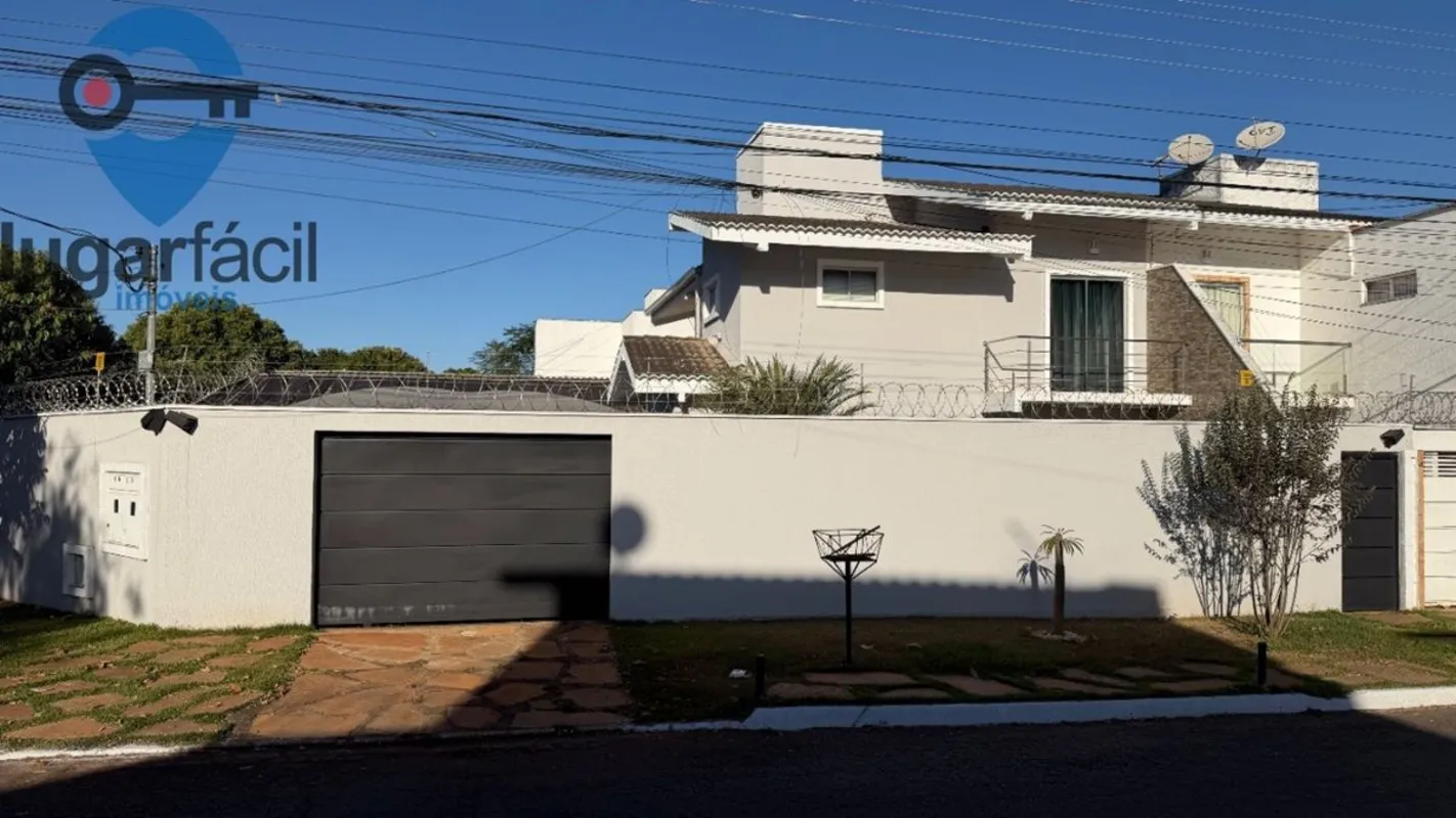 Excelente Sobrado com Ampla Área Verde e Espaço Gourmet CompletoImóvel diferenci...