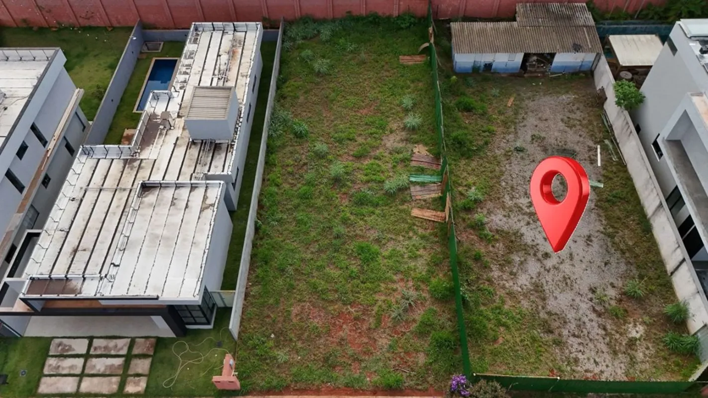 A Esmeralda Corretora Imobiliária apresenta este excelente lote de 400 m² no Con...