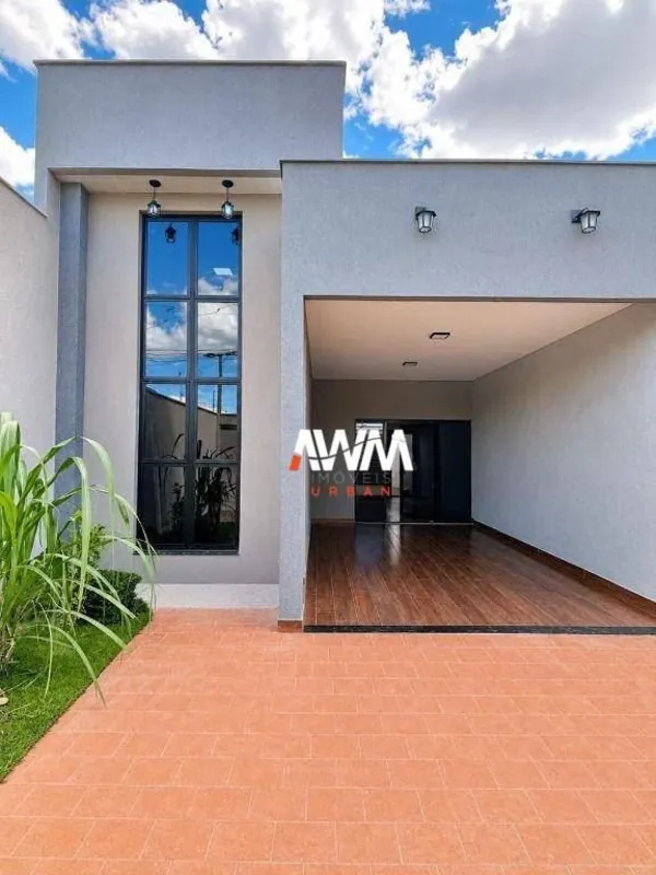 Belíssima casa no Parque Amazonas, 3 quartos, 1 suíte, 2 vagas de garagem, 195 m...