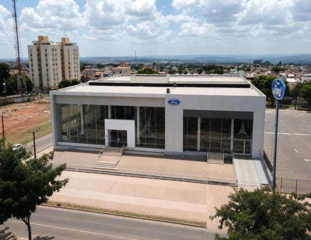Prédio Comercial de Alto Padrão | QNN 30 AE F | Ceilândia/DF | Venda e LocaçãoJ....