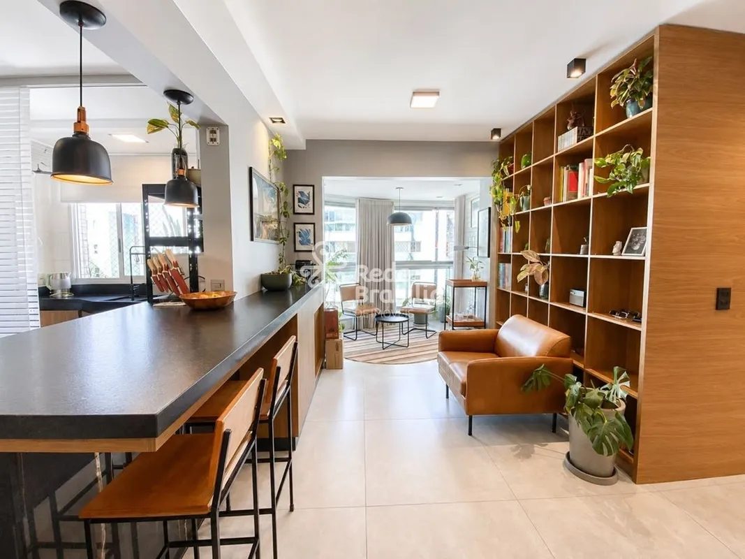 Apartamento Reformado | 74 m² | Andar Alto | Nascente | Vista Livre | 2 Vagas So...