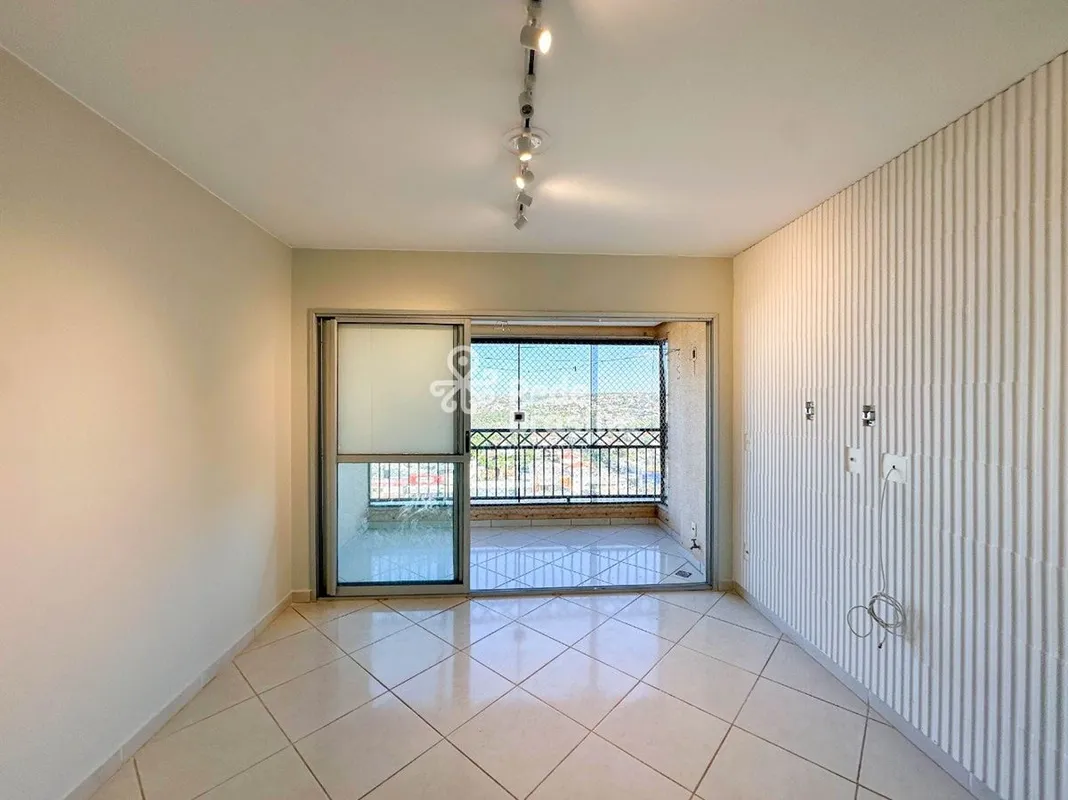 TH35674 - Qd 207 Praca Uirapuru Águas Claras - Res. Imprensa IV, Apartamento 03 ...