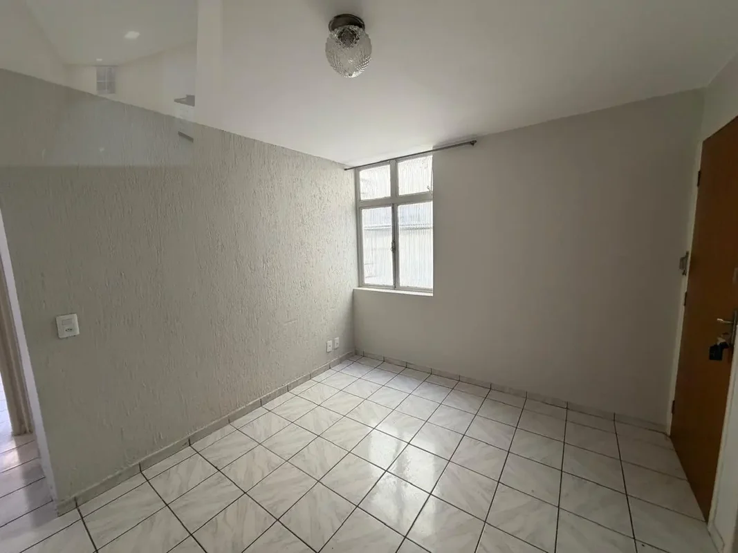Descubra um apartamento acolhedor e prático no coração do NUCLEO BANDEIRANTE, no...