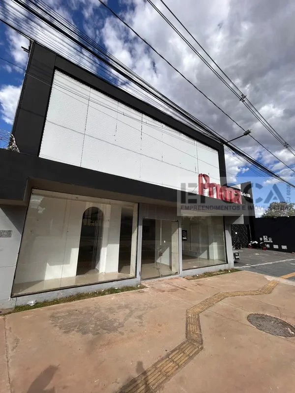 LOJA COMERCIAL – FRENTE PARA A RUA 90Loja comercial com frente para a Rua 90, co...