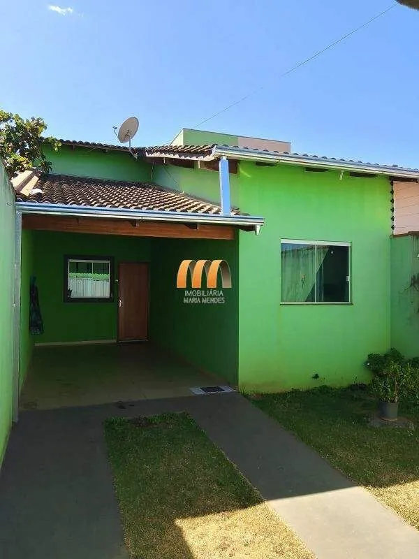 Casa Residencial em Anápolis, GO, no Bairro Parque dos Pirineus. Esta casa ofere...