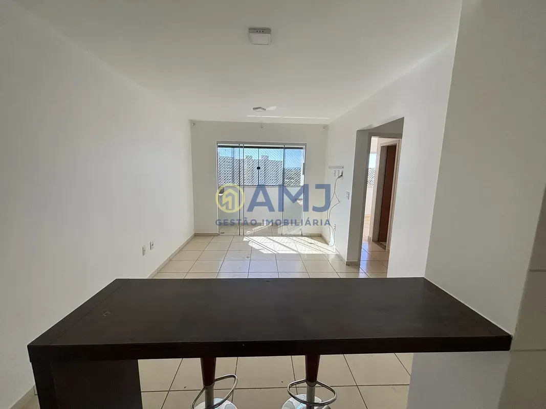 Portal das FloresApartamento a venda de 2 quartos (sendo 1 suíte), com sala em d...