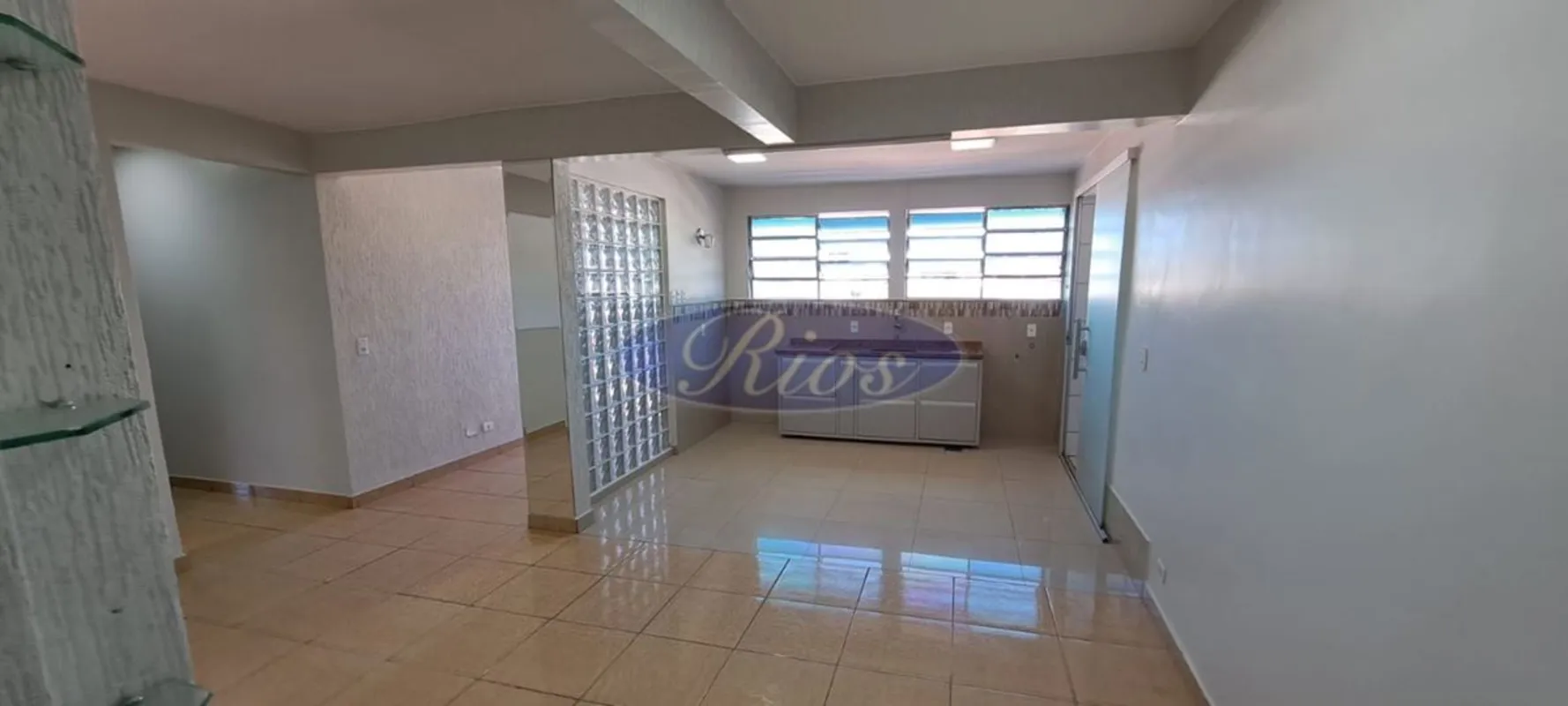 IMOBILIÁRIA RIOS ALUGA EXCELENTE APARTAMENTO DE 3 QUARTOS (2WC) NA AVENIDA CENTR...