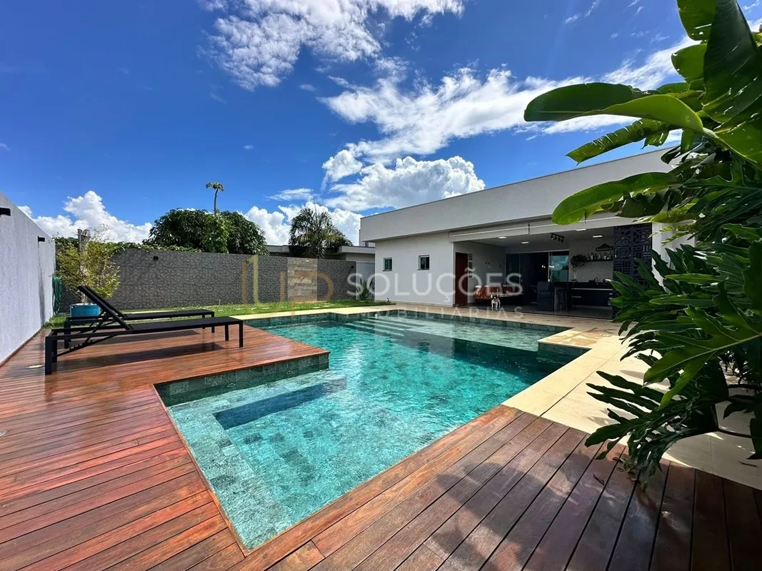 3 Suítes | 2 Garagem | Energia Solar | Terreno: 505m² | Construção: 230m² | R$1....