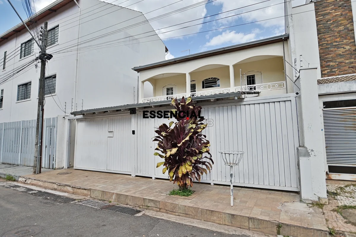 COD.: ZASOBRADO EXCLUSIVO NA MELHOR QUADRA DA CANDANGOLÂNDIA – QR 1A!Imóvel ampl...