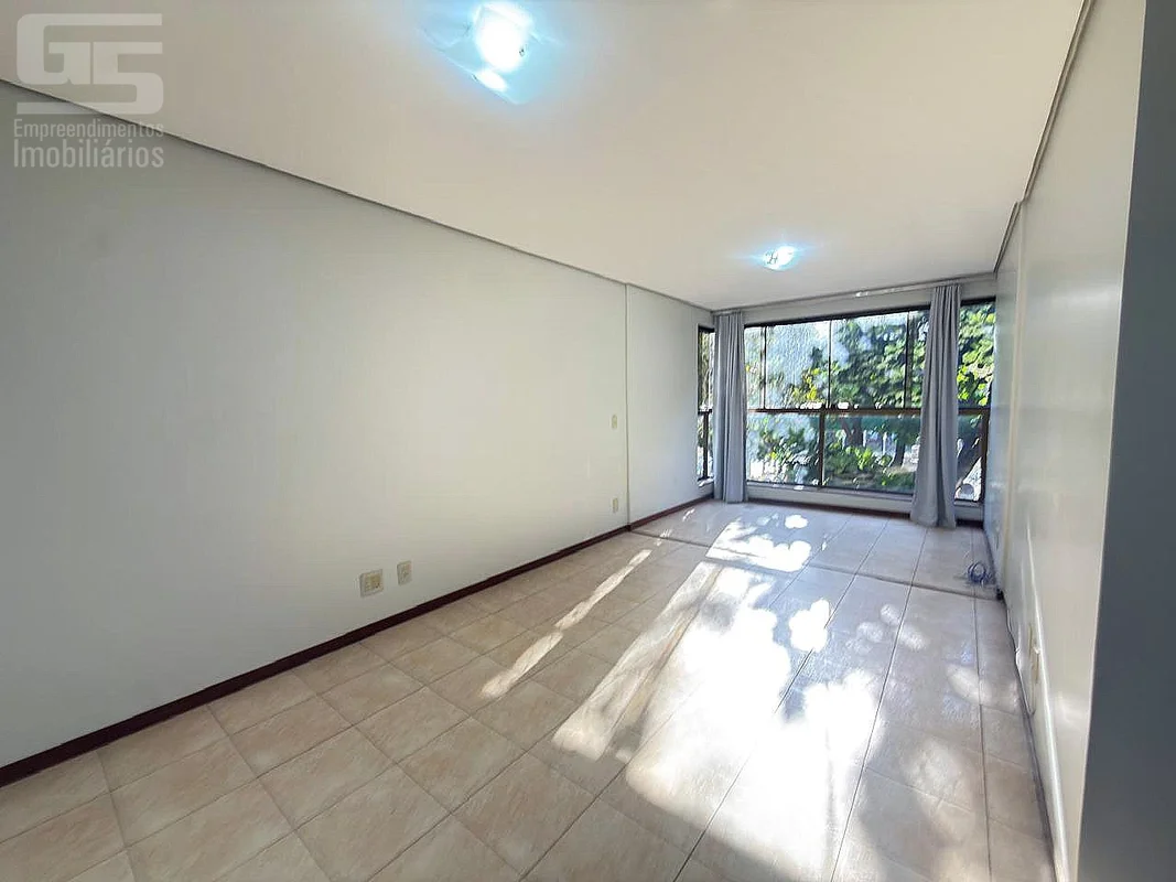 SQN 311 ASA NORTE 3 QUARTOS COM 1 SUÍTE 1° ANDAR APARTAMENTO, com 3 quartos área...