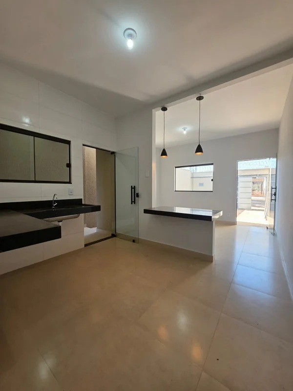 casa térrea, 2 quartos 1 banheiro salacozinha área de serviço terreno 100m²const...