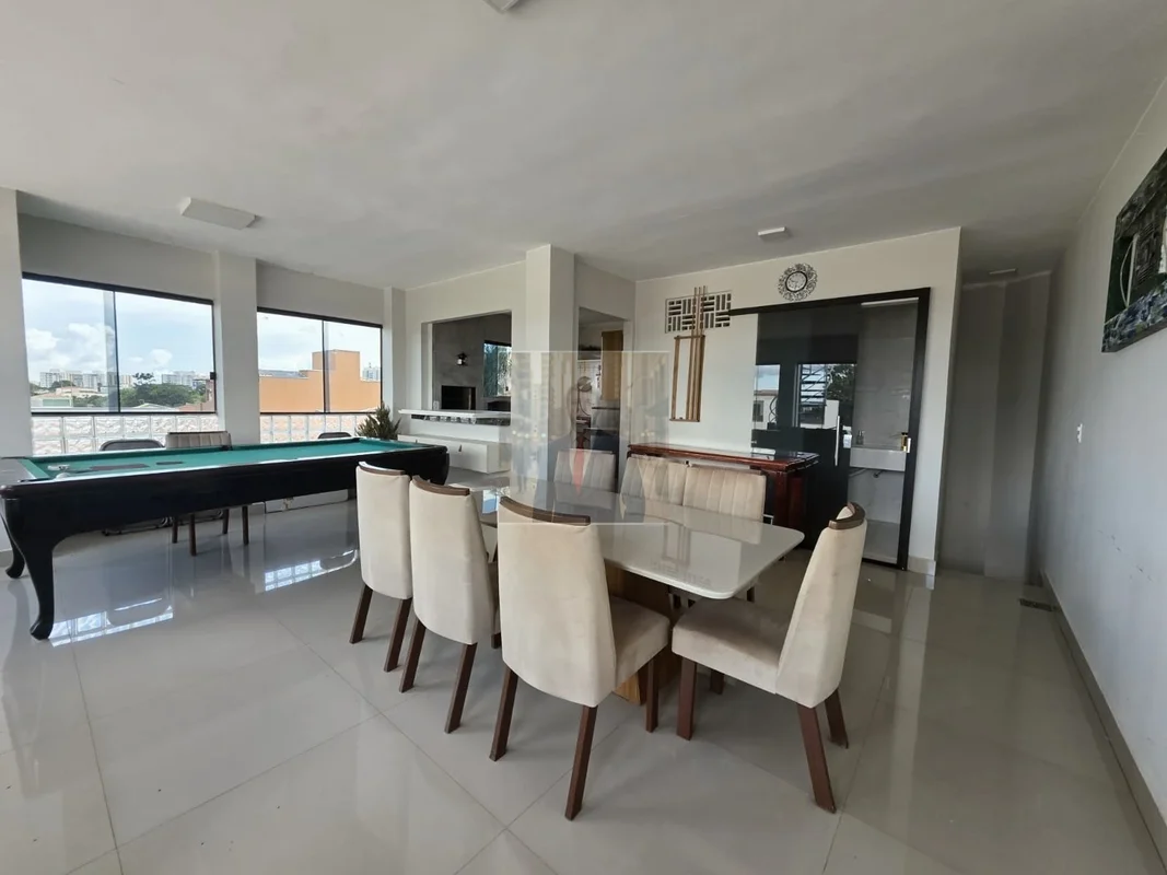 Morar bem no Guará II (QE 15)Amplíssima Casa com 240m², Próxima ao ParkShopping ...