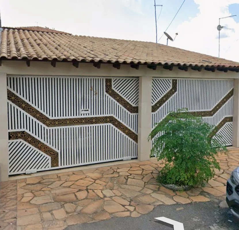 Excelente oportunidade na QNO 6, CEILANDIA NORTE, DF: uma casa espaçosa, com 144...