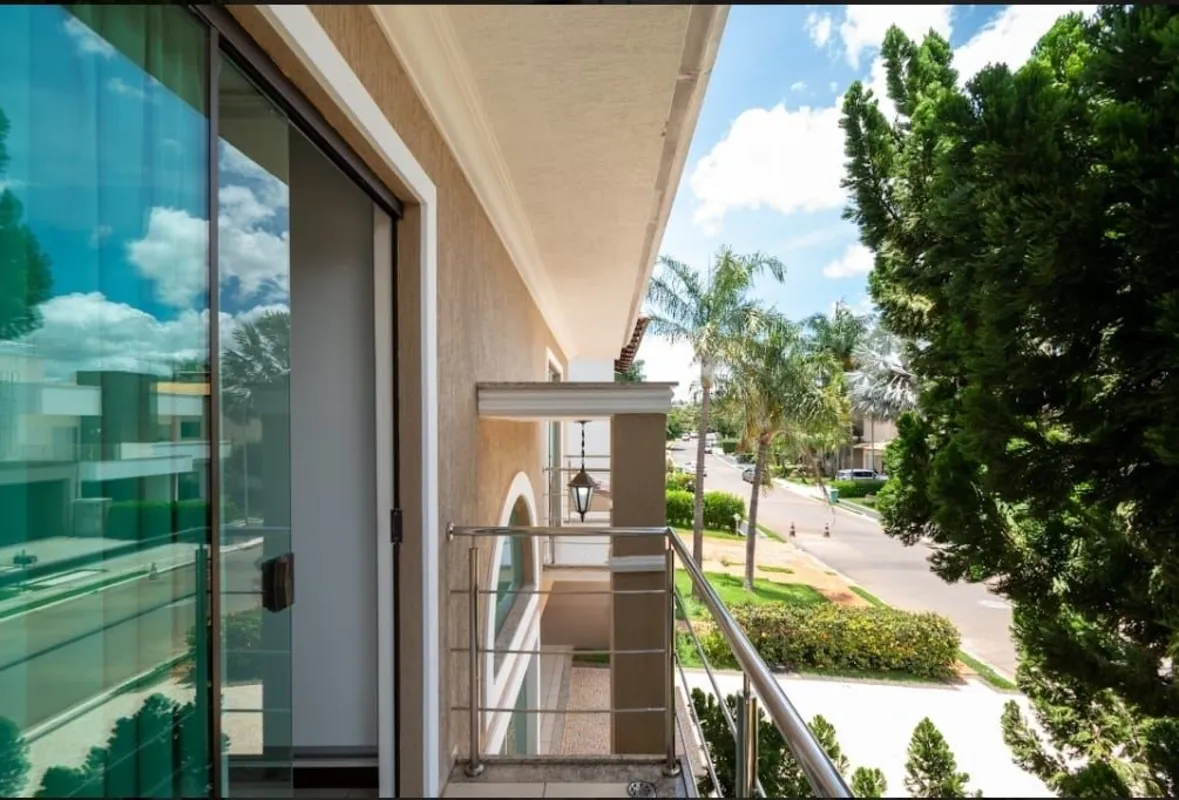 SOBRADO – JARDINS ATENASValor: R$ 2.800.000,00Sobrado de alto padrão em um dos c...