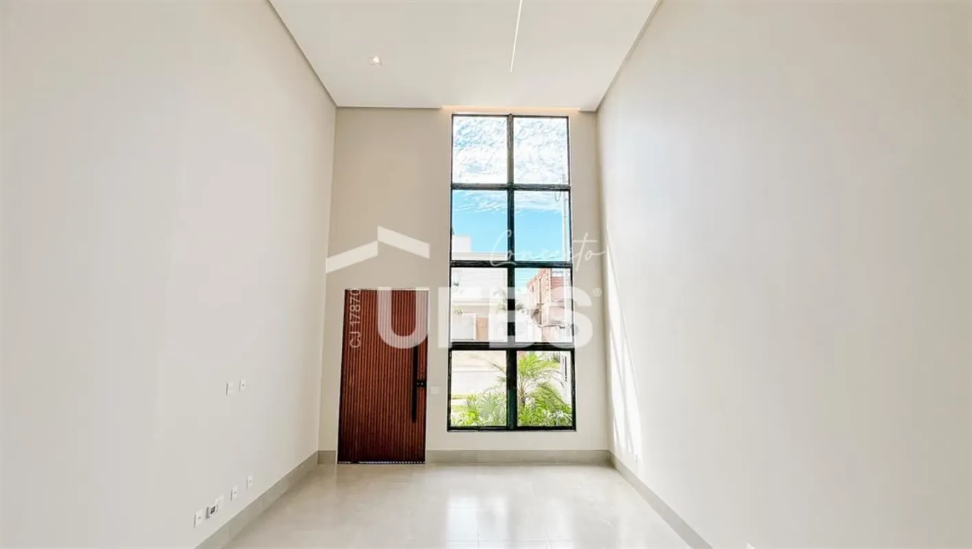 COD U-0034464 - Casa térrea com 160 m² de área construída em terreno de 259 m², ...