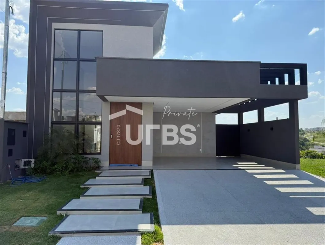 COD U-0034464 - Casa térrea com 160 m² de área construída em terreno de 259 m², ...