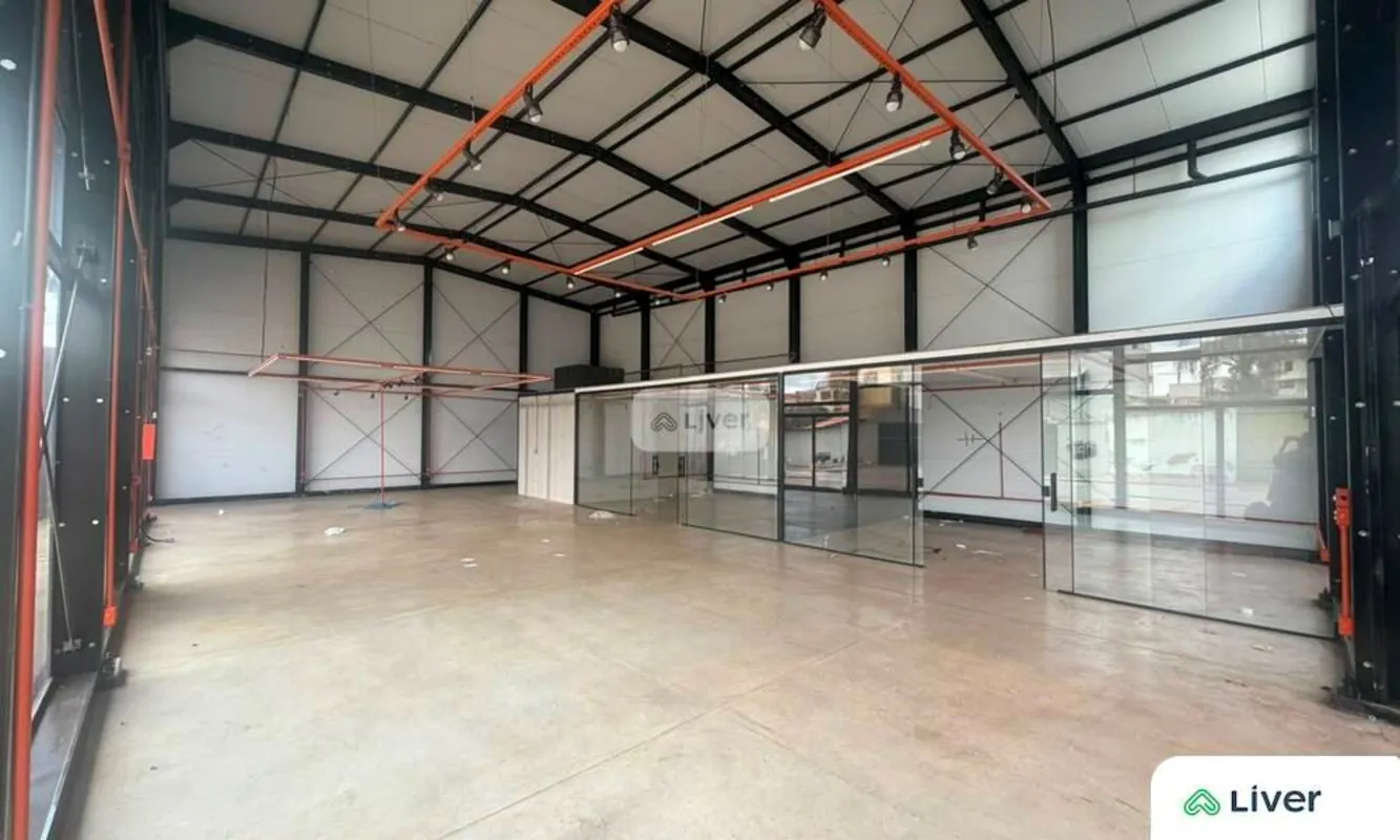 Galpão Comercial 216m² | Fachada Imponente | Setor Coimbra – GoiâniaExcelente op...