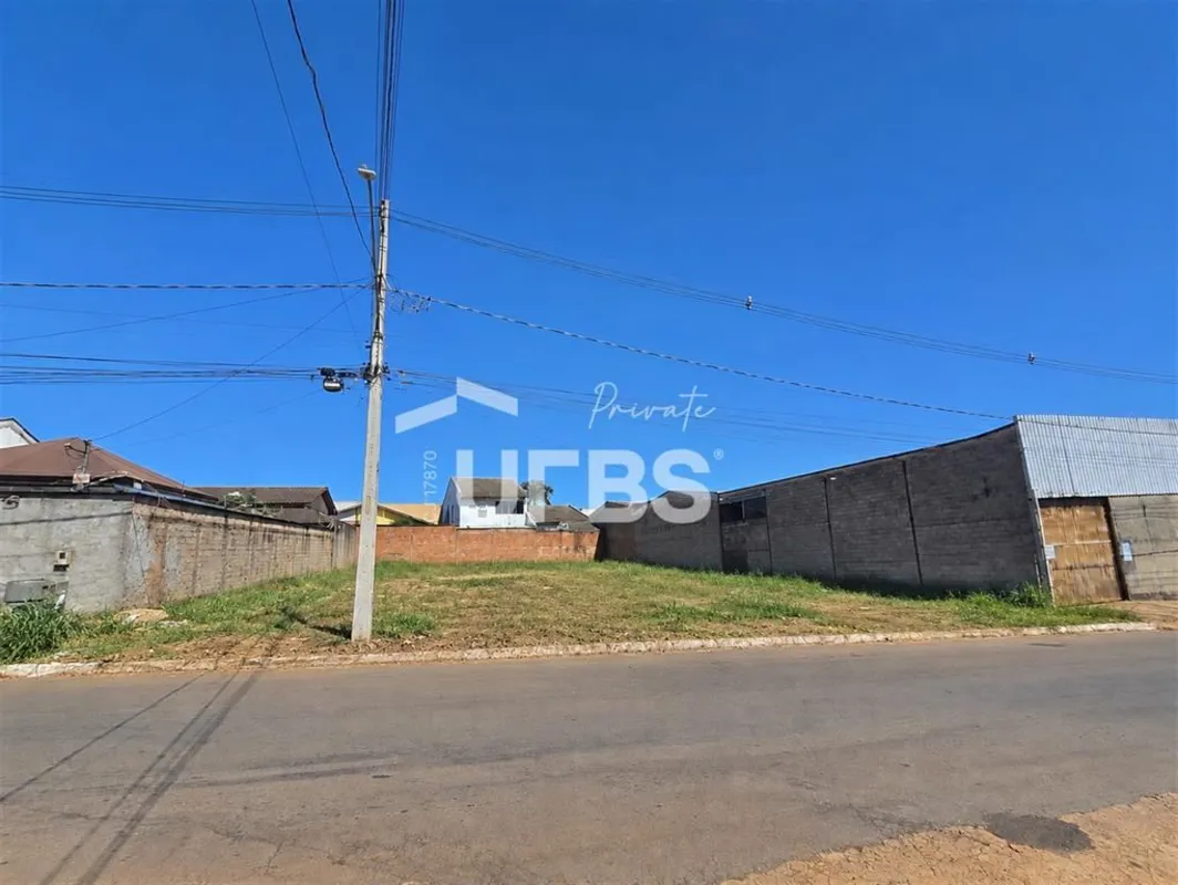 COD U-0034397 - Lote à Venda no Jardins Petrópolis | 446 m² | GoiâniaExcelente o...