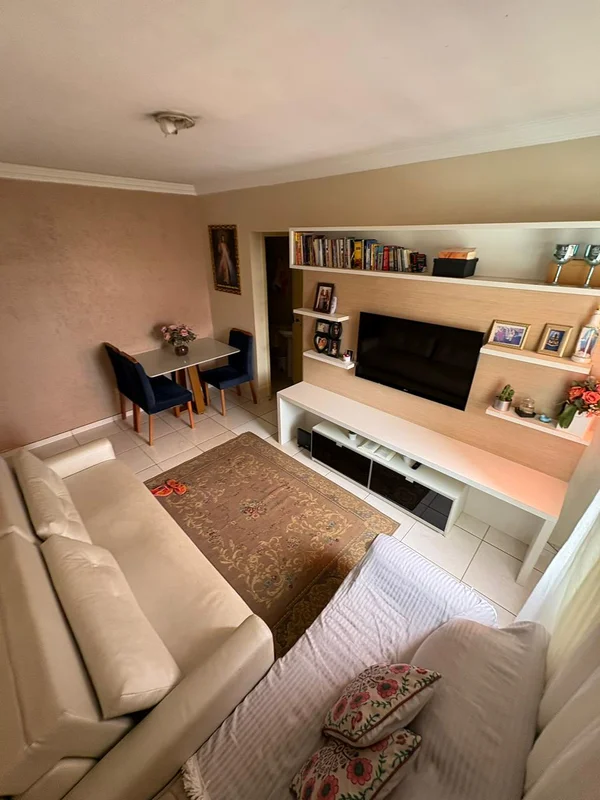 Apartamento no setor central do GamaSala ampla para 2 ambientes, cozinha com arm...