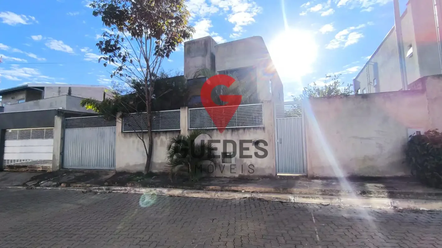 OPORTUNIDADE DE CASA NO CONDOMÍNIO VISTAS ITAIPUTÉRREOSALA;LAVABO;COZINHA COM AR...