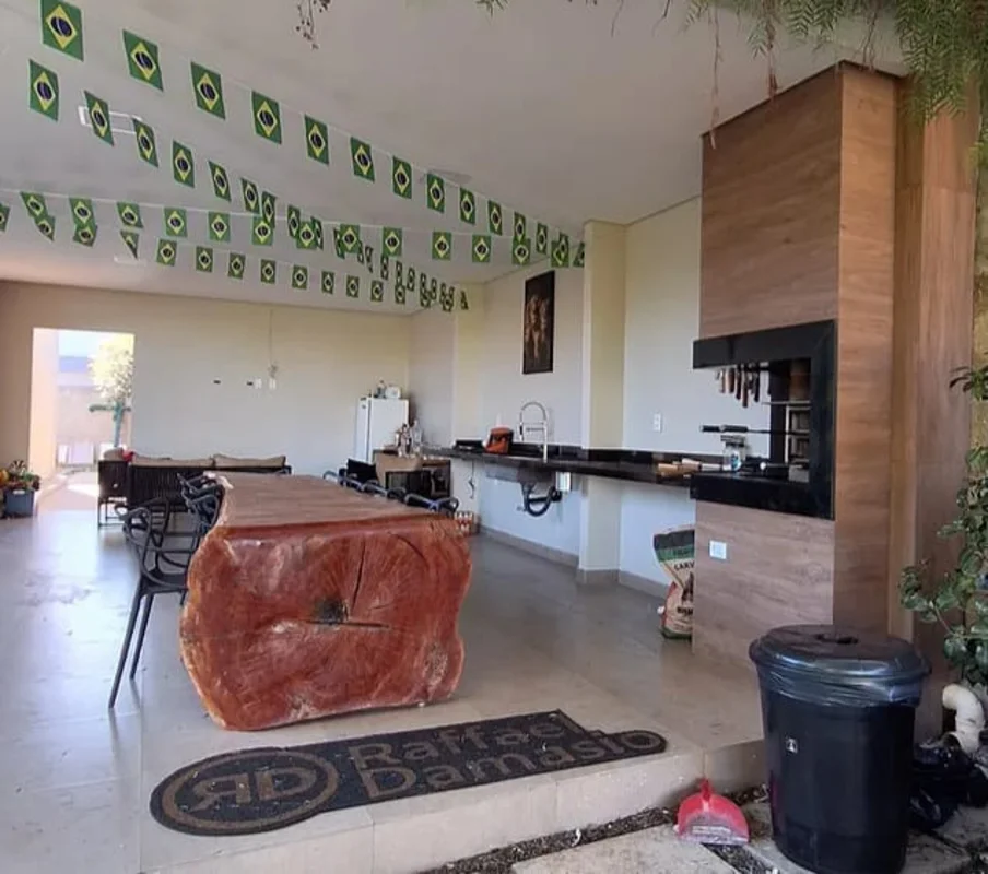 Casa em Condomínio Fechado – Residencial Gávea | Avenida São Francisco – Rua Jac...