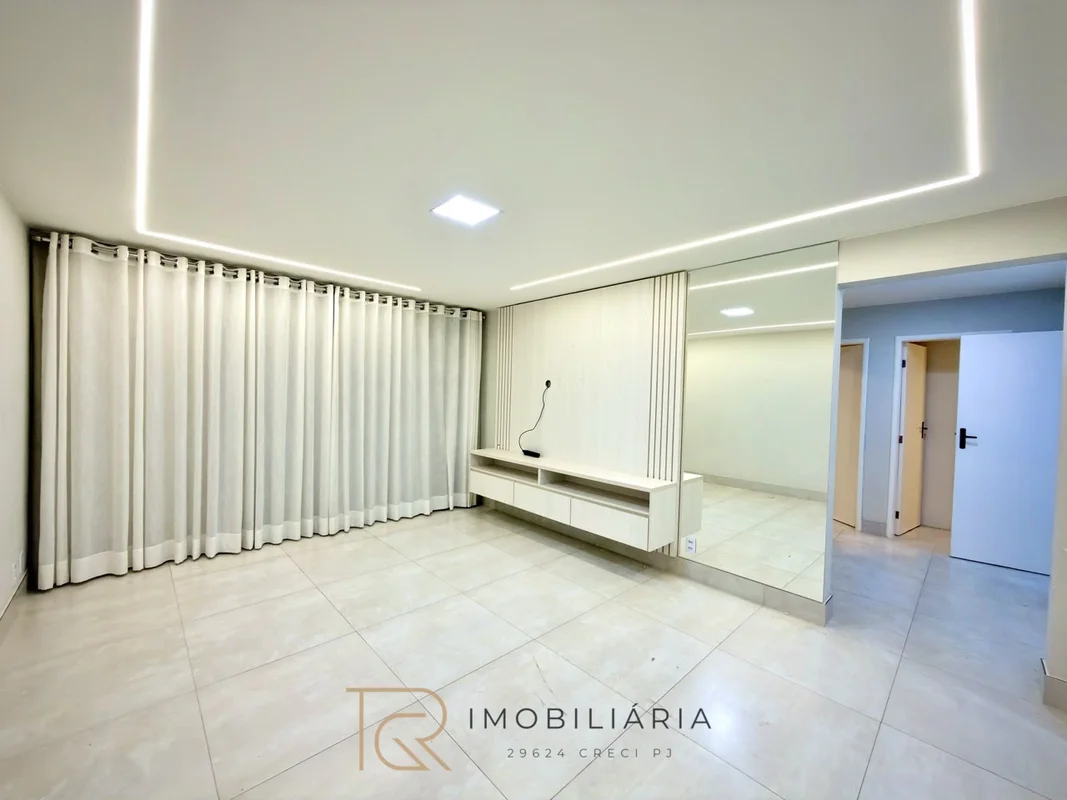 TRG imobiliária ALUGA ! Excelente apartamento na SHCES 505 Bloco D, Cruzeiro Nov...