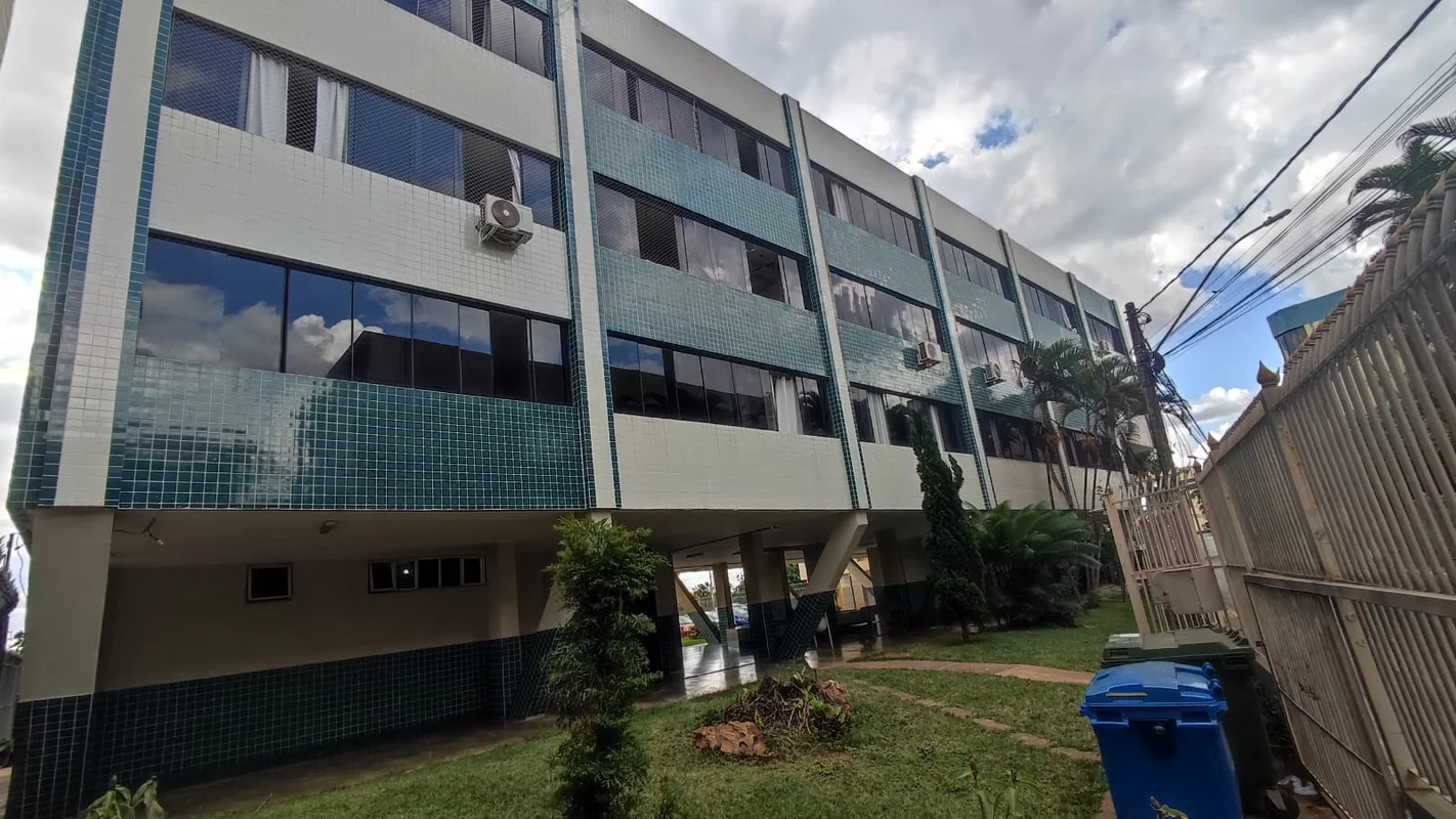  Alugo apartamento no Edifício Erick - Lúcio Costa Detalhes do imóvel: 65m² 2 qu...