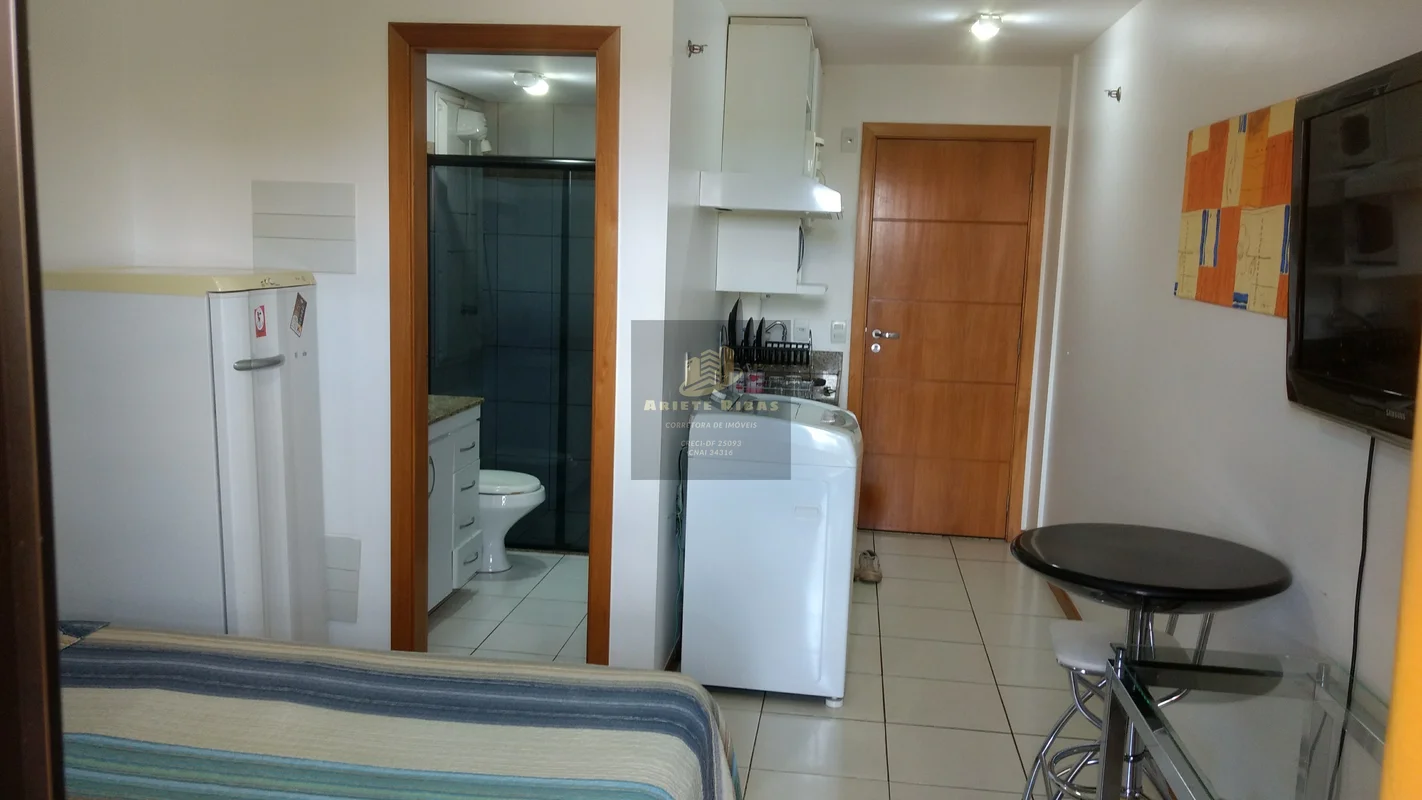 LIFE RESORT – SHTN | MOBILIADO | VISTA LATERAL PARA O LAGOImóvel rendendo mais d...