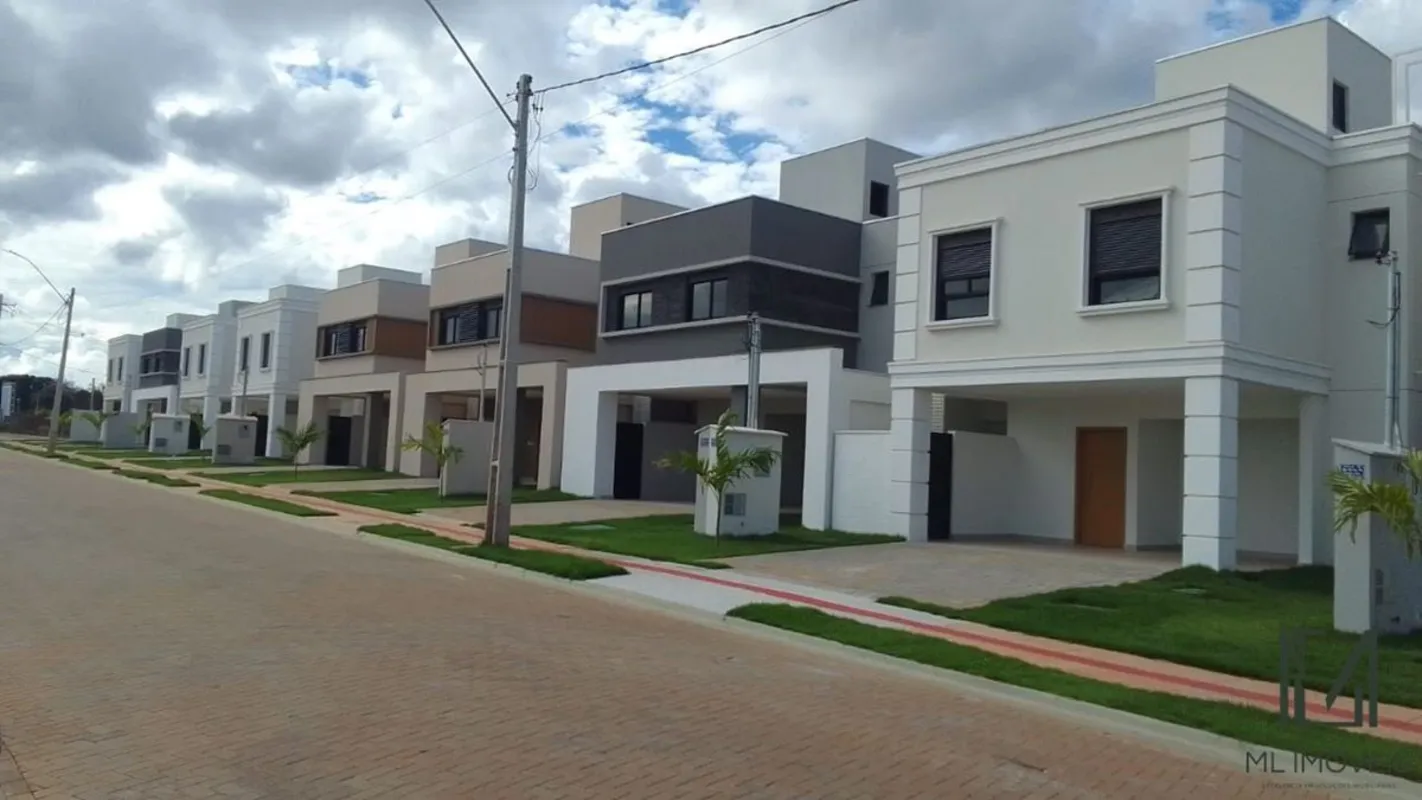 Casa no Jardins Lyon | Aparecida de Goiânia | 166m²Casa localizada no condomínio...