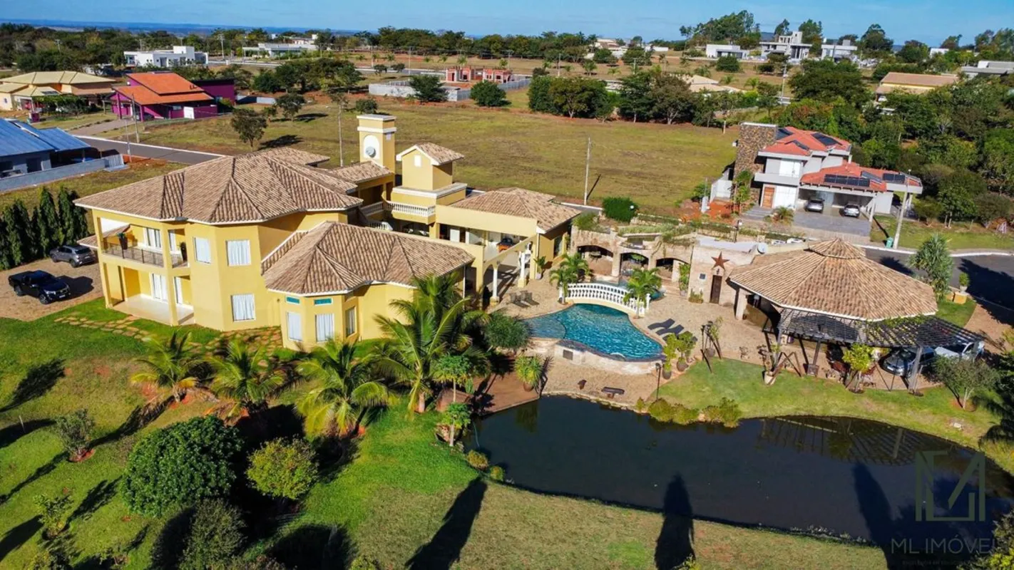 Mansão Aldeia dos Sonhos | Hidrolândia | 1.306,63m²Mansão localizada no Residenc...