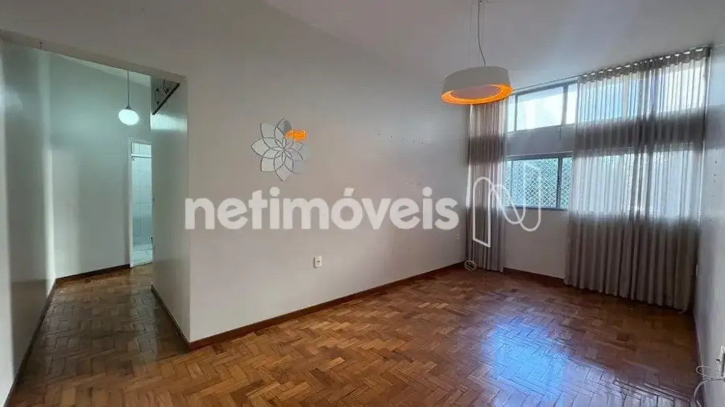 Venha morar numa Super Quadra Residencial Tradicional com tranquilidadem, arbori...