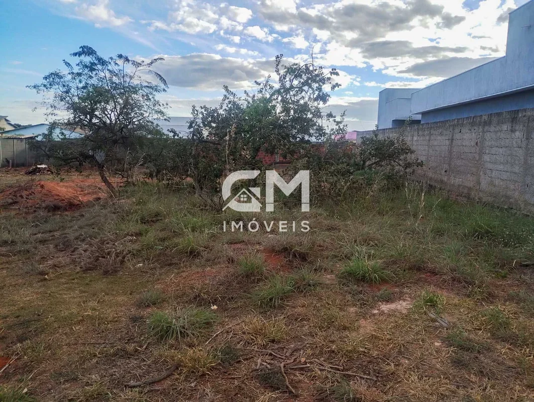 GM IMÓVEIS VENDE LOTE NO CONDOMÍNIO ALTO DA BOA VISTAExcelente lote residencialL...