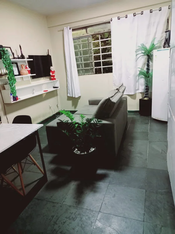 Vendo prédio QN 316 Samambaia Imóvel comercial composto por:PARTE SUPERIORaparta...