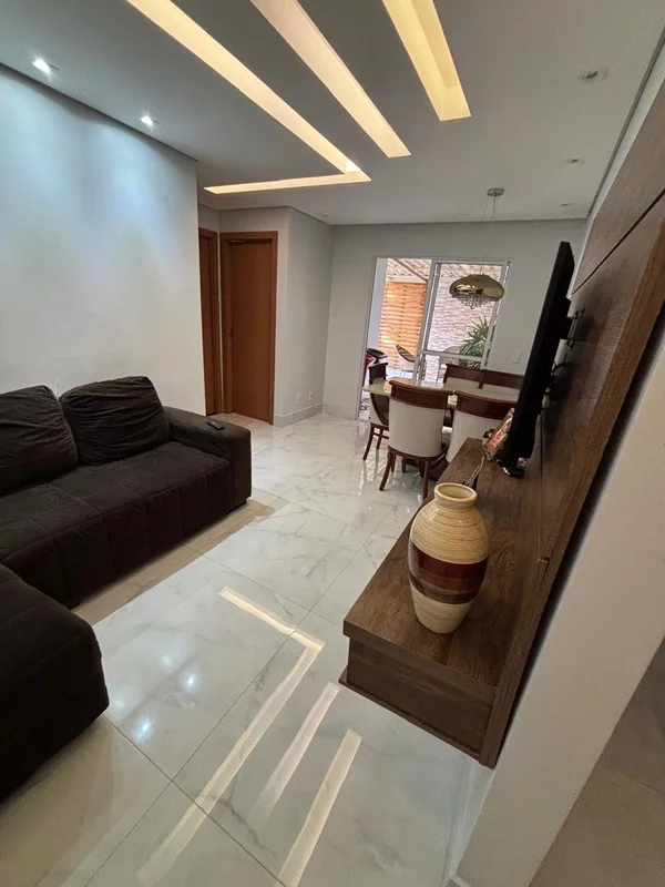 Apartamento Térreo à Venda – Condomínio Varandas 2 Plaza I | Valparaíso de Goiás...