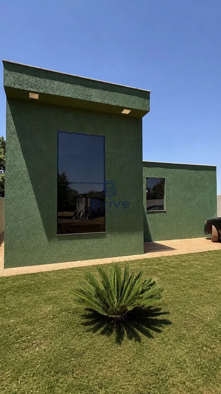 Casa na Ponte Alta Norte, na Rua MA8, em condomínio fechado, com projeto funcion...