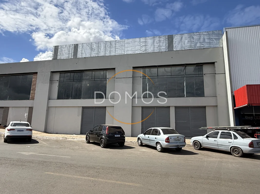 ## LOJA COMERCIAL PARA ALUGUEL – FRENTE PARA A BR-040 | LOCALIZAÇÃO ESTRATÉGICA*...