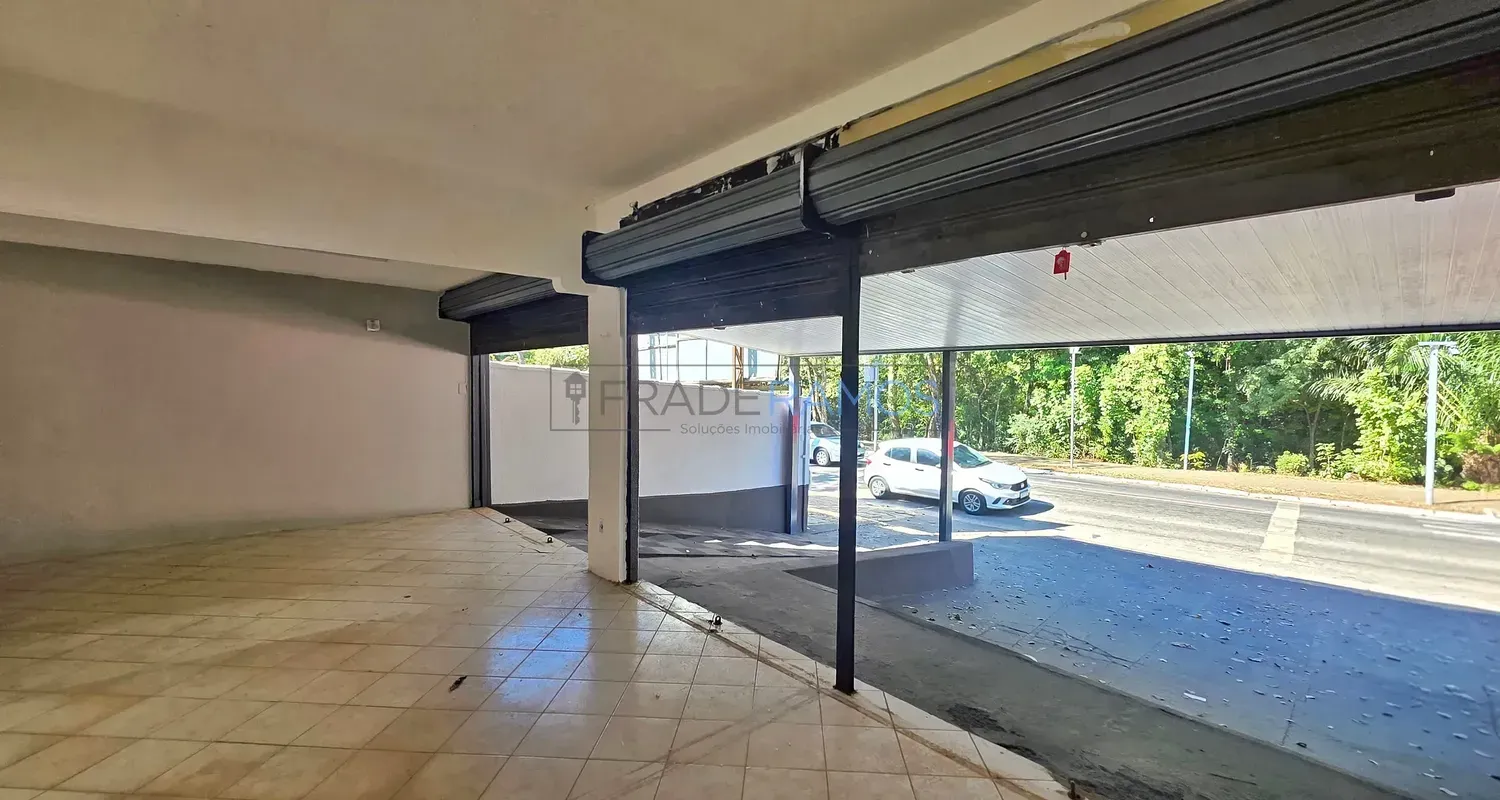 Sala Comercial para Locação no Setor Oeste 400m² Em Frente ao Lago das RosasLoca...
