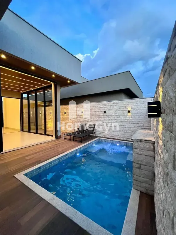 Casa térrea para locação no Condomínio Portal do Sol Green Goiânia/GOMore com co...