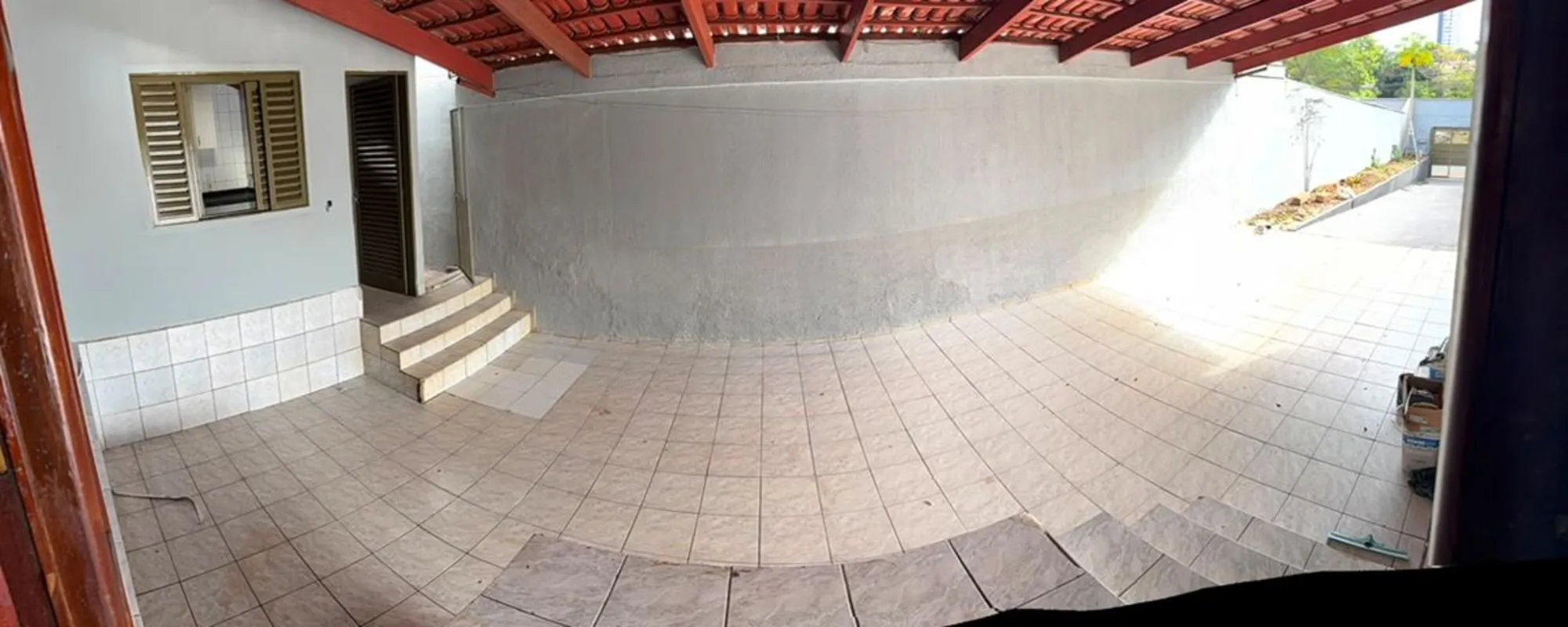Localizada no Jardim América, esta casa está construída em um terreno de 449,5 m...