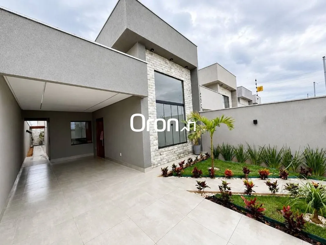 CÓDIGO DO IMÓVEL: CA2307LOCALIZAÇÃO:Próximo á Praça Cora Coralina, com fácil ace...