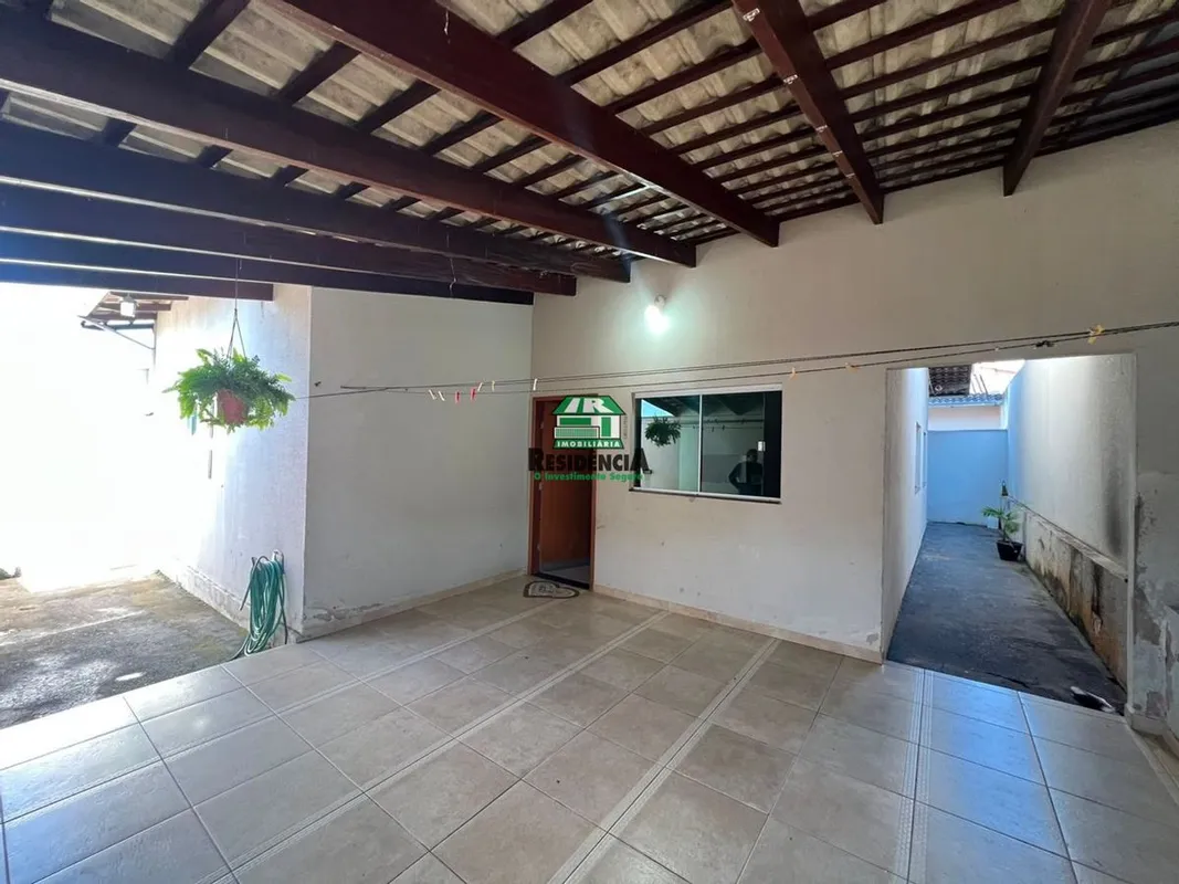Imóvel amplo e bem construído, todo na laje, ideal para quem busca conforto ou d...