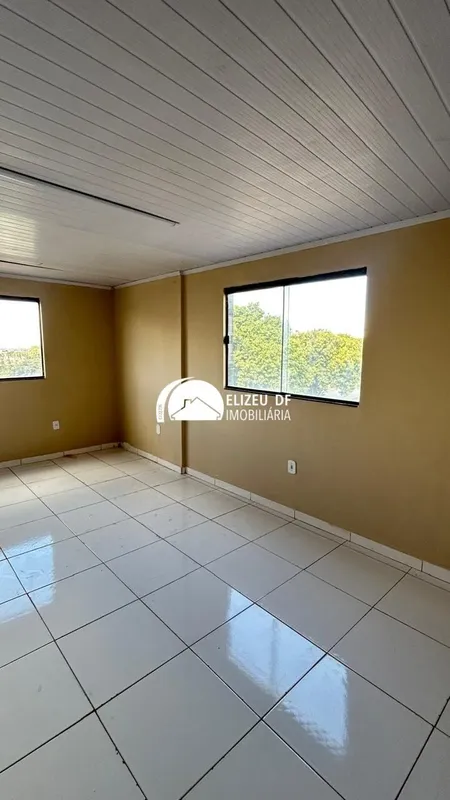 Elizeu DF Imobiliária aluga Kit/ sala comercial na QN 14B, do Riacho II, compost...